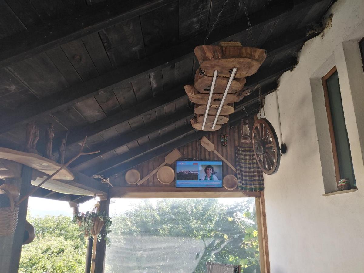 Къща За Гости Уют С. Жеравна Exterior foto